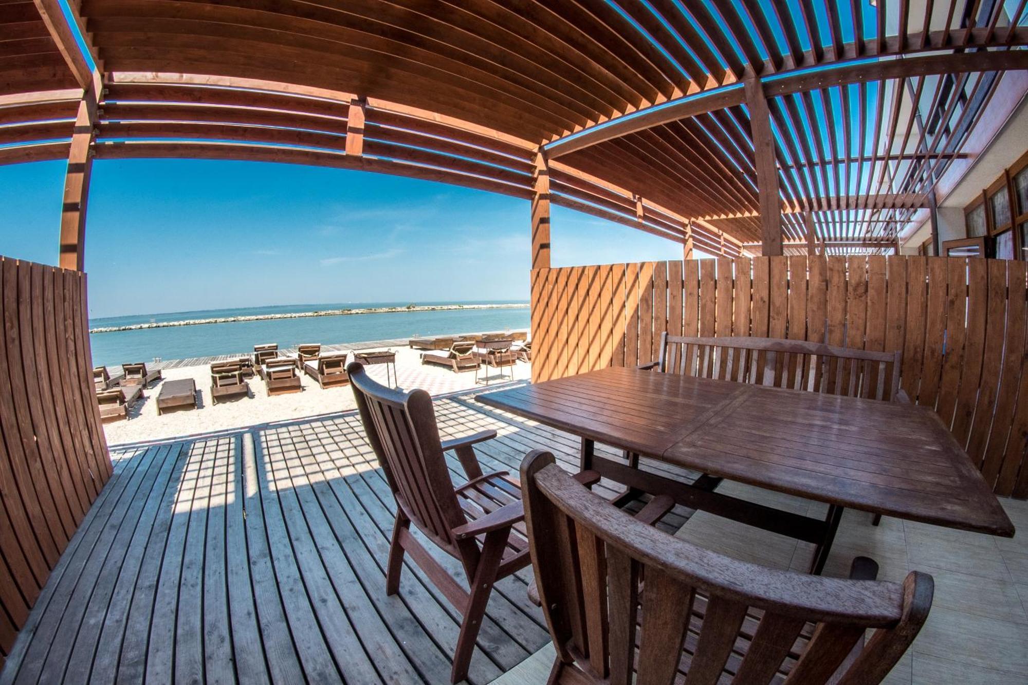 Prichal 80 Hotel Затока Экстерьер фото
