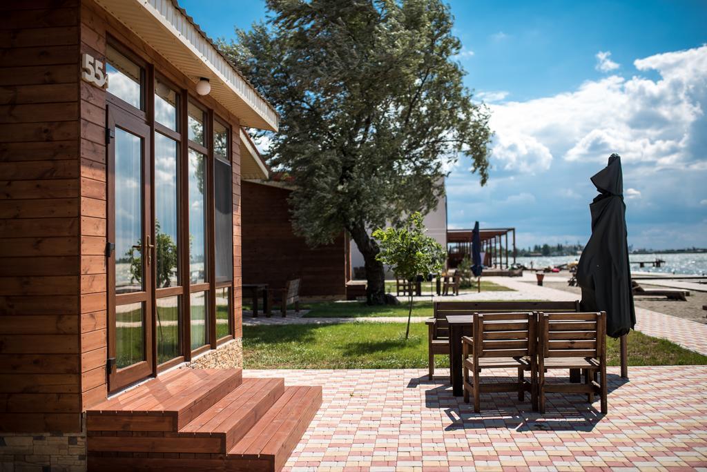 Prichal 80 Hotel Затока Экстерьер фото
