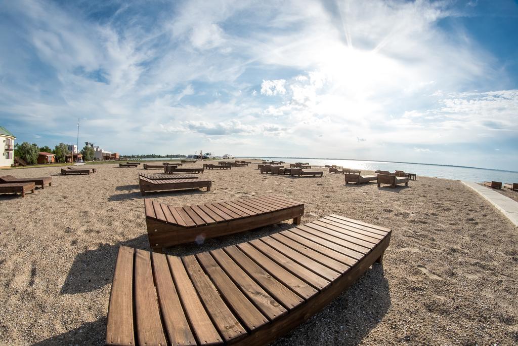 Prichal 80 Hotel Затока Экстерьер фото
