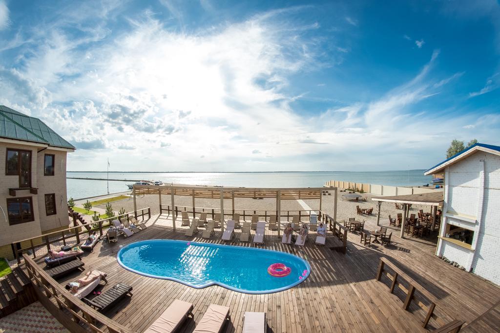 Prichal 80 Hotel Затока Экстерьер фото